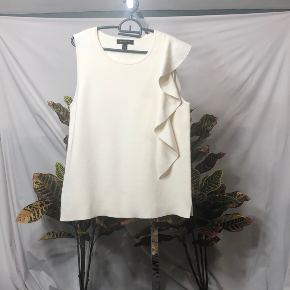 Ann Taylor Sleeveless blouse with Drape